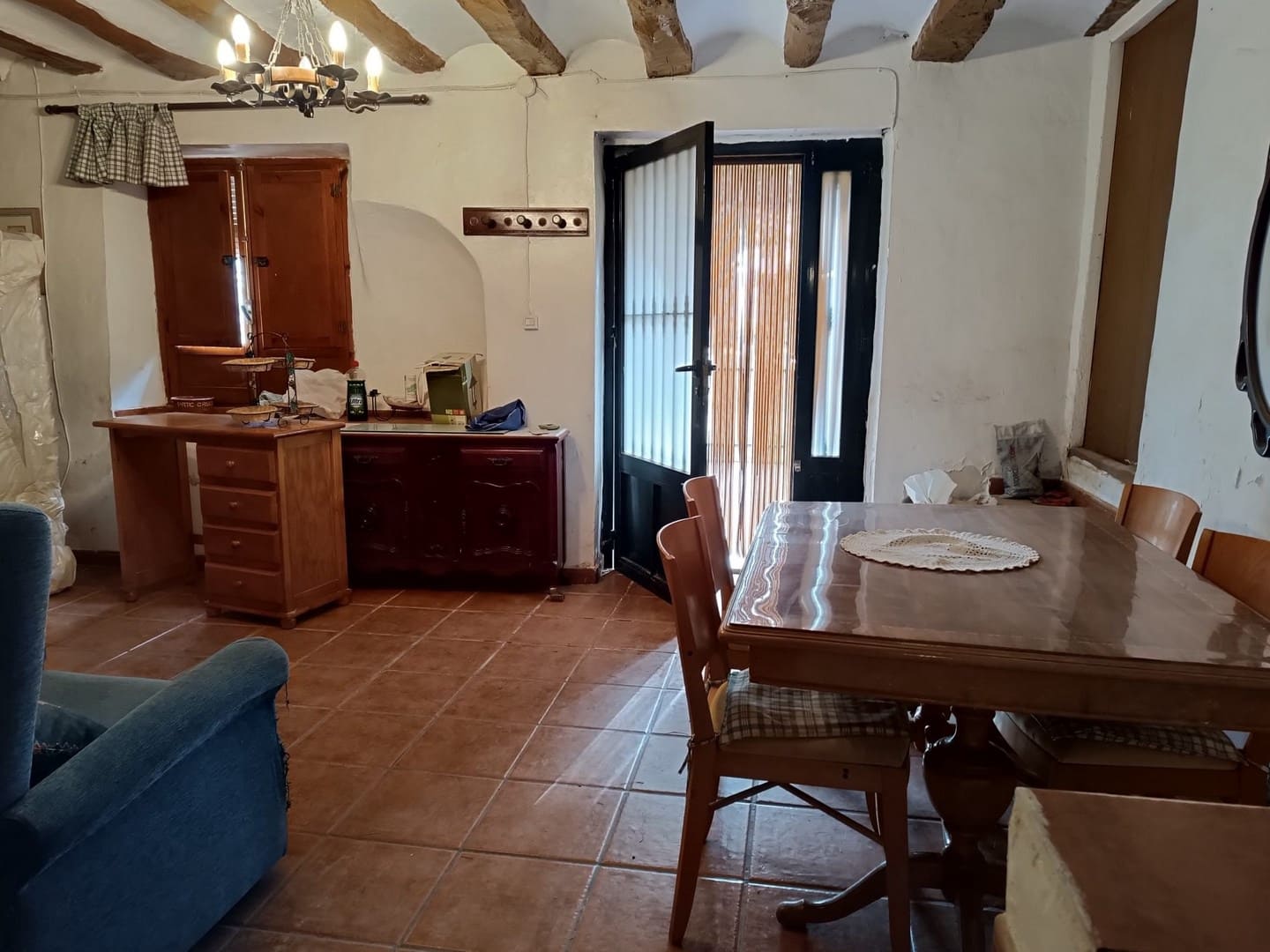 4 bedroom Finca/Country House for sale in Yecla with garage - € 79,000 (Ref: 9614177)