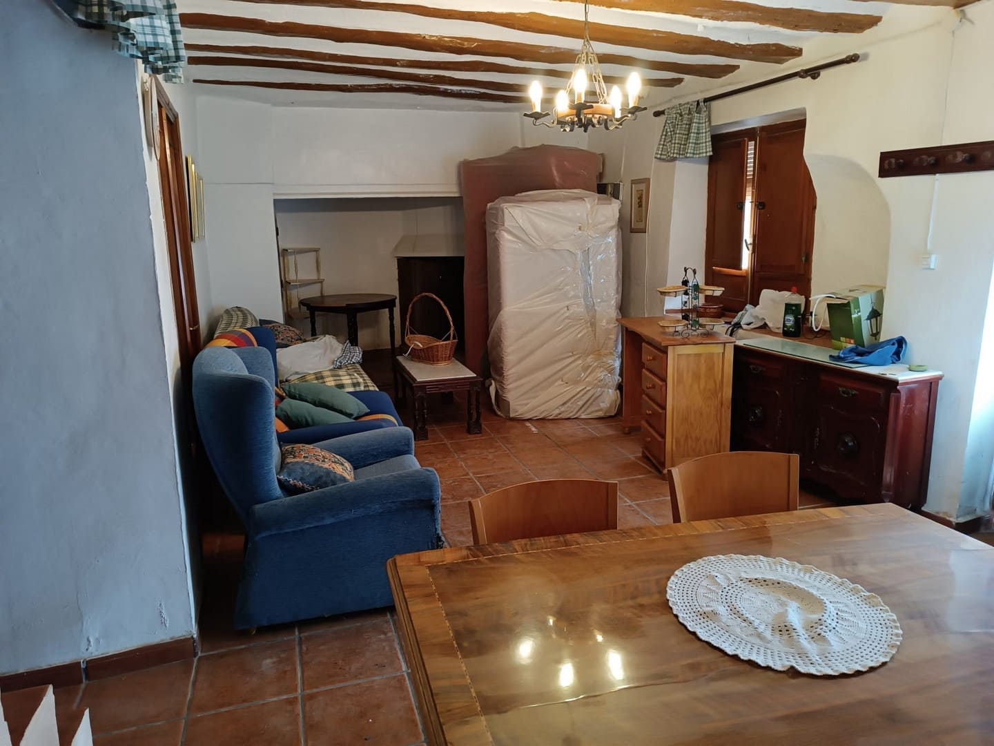 4 bedroom Finca/Country House for sale in Yecla with garage - € 79,000 (Ref: 9614177)