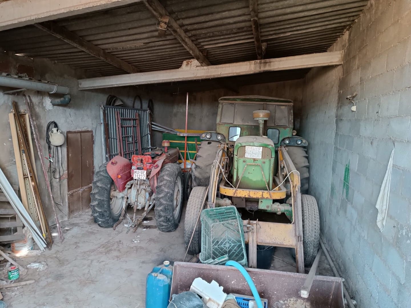 4 bedroom Finca/Country House for sale in Yecla with garage - € 79,000 (Ref: 9614177)