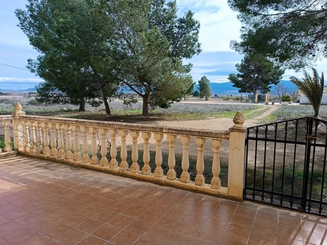 4 soverom Finca/Herregård til salgs i Yecla med garasje - € 79 000 (Ref: 9614177)