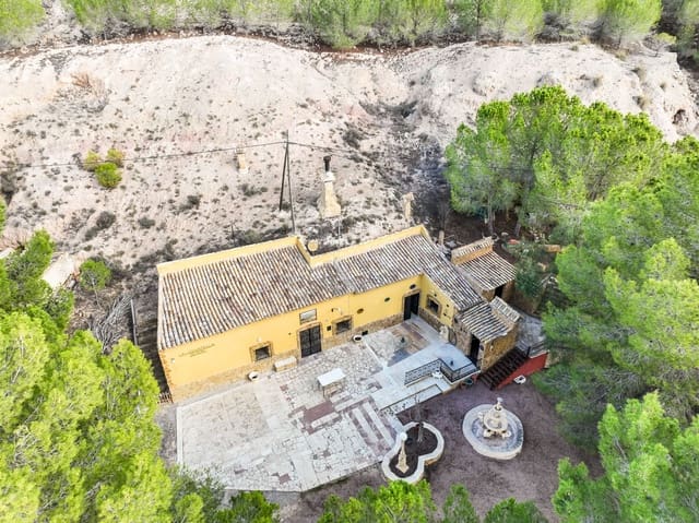 4 sovrum Grotthus till salu i Pinoso med garage - 159 950 € (Ref: 9645546)