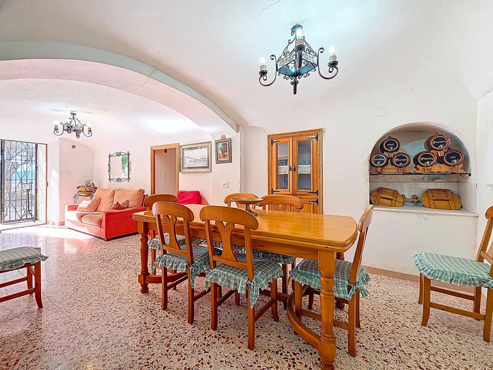 4 quarto Casa de Caverna para venda em Pinoso com garagem - 159 950 € (Ref: 9645546)