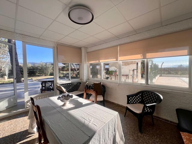 4 bedroom Finca/Country House for sale in Jumilla with pool garage - € 150,000 (Ref: 9650412)