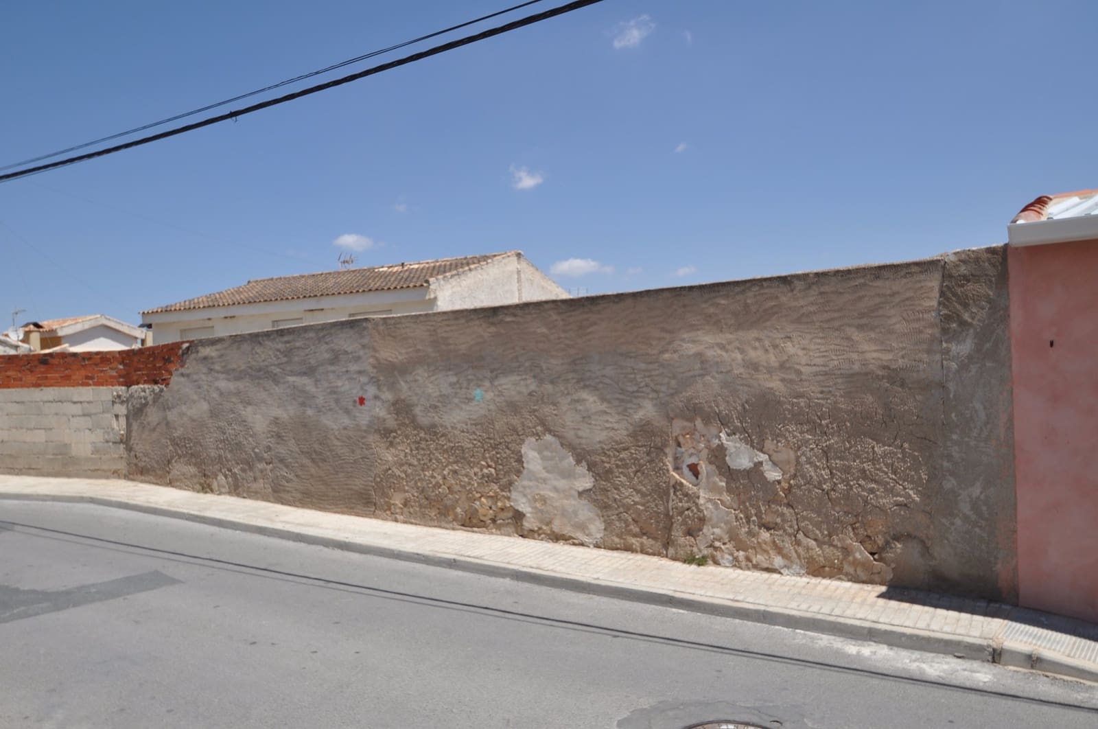 Dom w skale na sprzedaż w Pinoso - 20 900 € (Ref: 9669558)