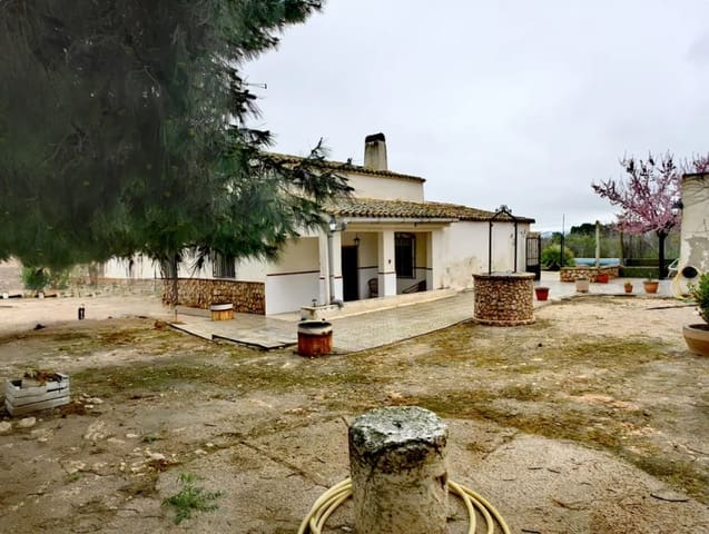 3 soverom Finca/Herregård til salgs i Villena med svømmebasseng garasje - € 175 000 (Ref: 9680559)
