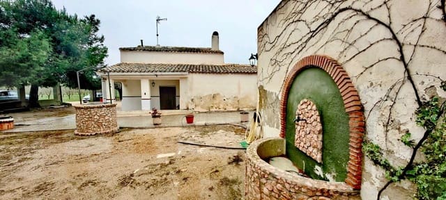 3 soverom Finca/Herregård til salgs i Villena med svømmebasseng garasje - € 175 000 (Ref: 9680559)