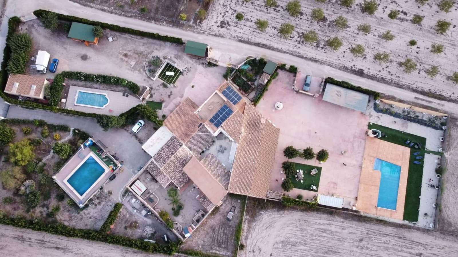 10 soveværelse Villa til salg i Villena med swimmingpool - € 499.995 (Ref: 9683339)