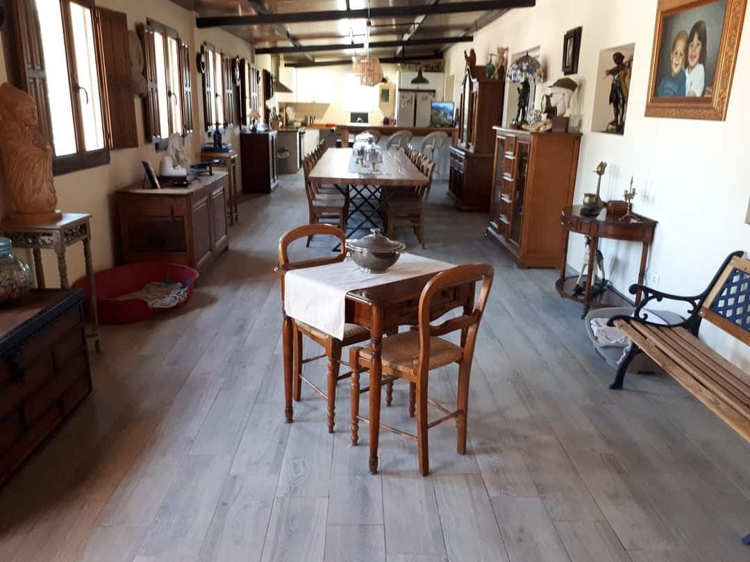 10 soverom Villa til salgs i Villena med svømmebasseng - € 499 995 (Ref: 9683339)