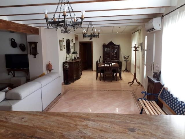 10 camera da letto Villa in vendita in Villena con piscina - 499.995 € (Rif: 9683339)