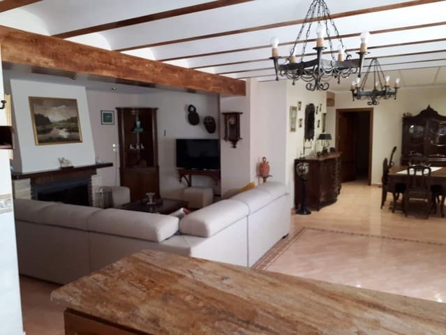 10 camera da letto Villa in vendita in Villena con piscina - 499.995 € (Rif: 9683339)