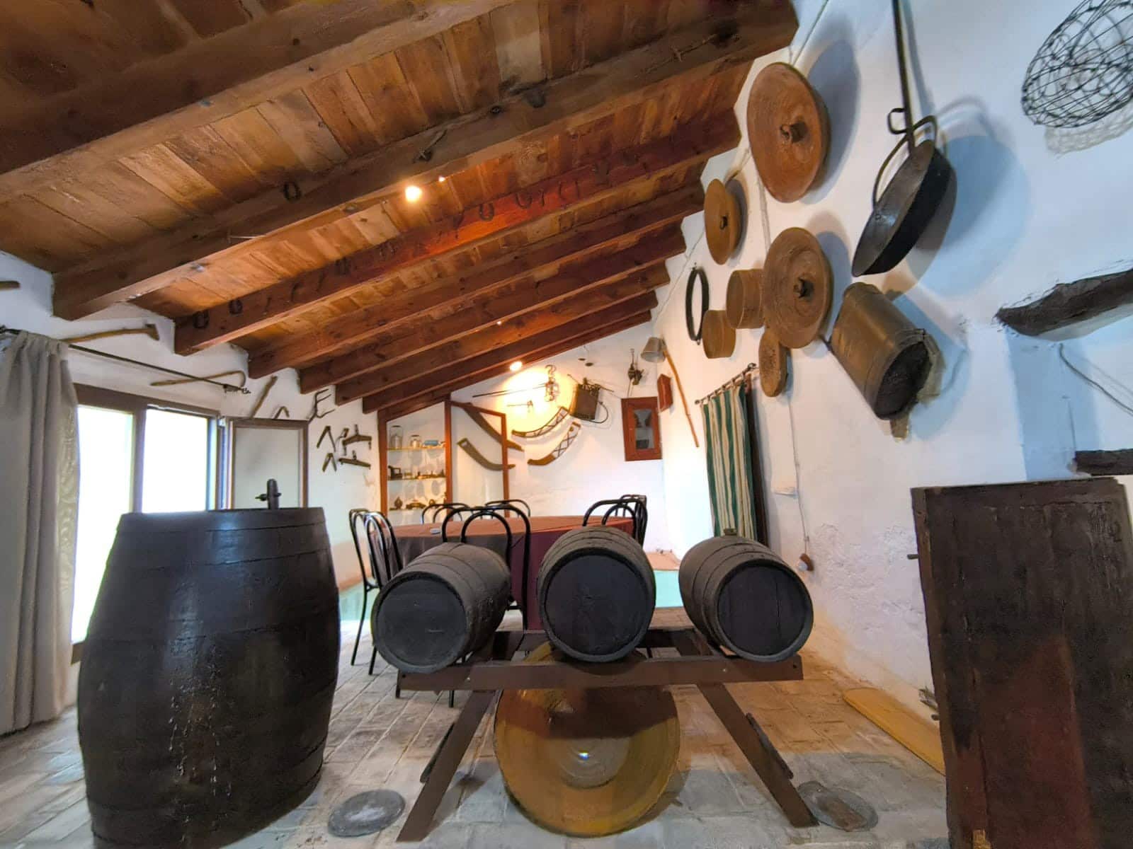 22 bedroom Commercial for sale in Banyeres de Mariola - € 1,750,000 (Ref: 9683340)