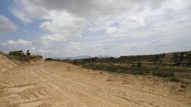 Grunde uden byggetilladelser til salg i Abanilla - € 19.900 (Ref: 9687224)