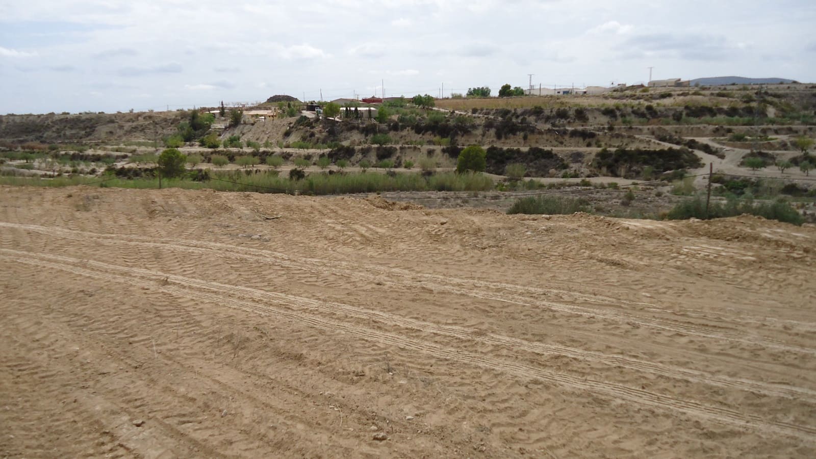 Grunde uden byggetilladelser til salg i Abanilla - € 19.900 (Ref: 9687224)