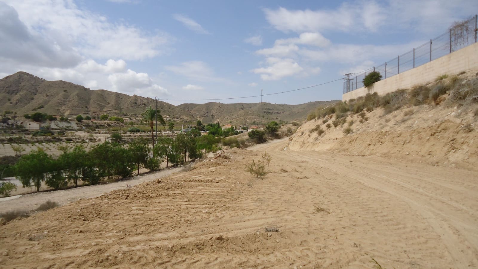 Ubebygd land til salgs i Abanilla - € 19 900 (Ref: 9687224)