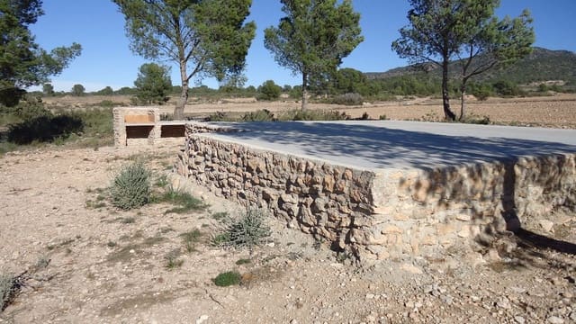 Terre non Aménagée à vendre à Yecla - 819 000 € (Ref: 9687229)