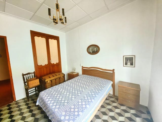 5 Zimmer Haus zu verkaufen in Pinoso - 75.000 € (Ref: 9688461)