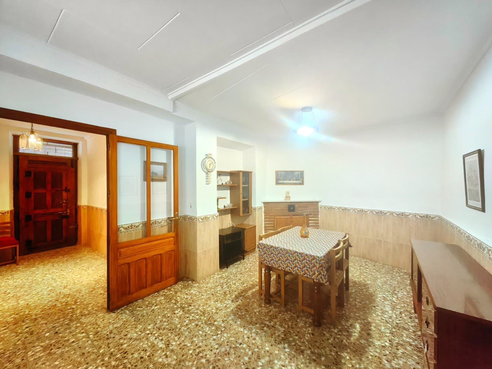 5 bedroom Townhouse for sale in Pinoso - € 75,000 (Ref: 9688461)