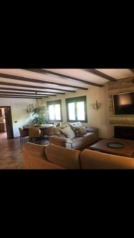 4 soveværelse Villa til salg i Elda med swimmingpool garage - € 579.995 (Ref: 9700067)