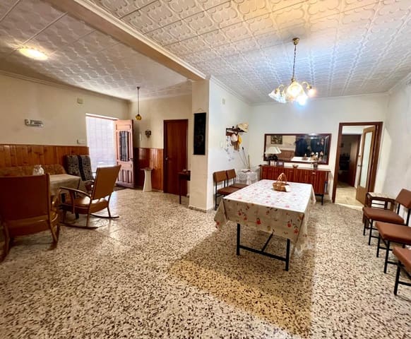 6 soveværelse Finca/Landehus til salg i Monóvar / Monóver med swimmingpool garage - € 520.000 (Ref: 9719196)