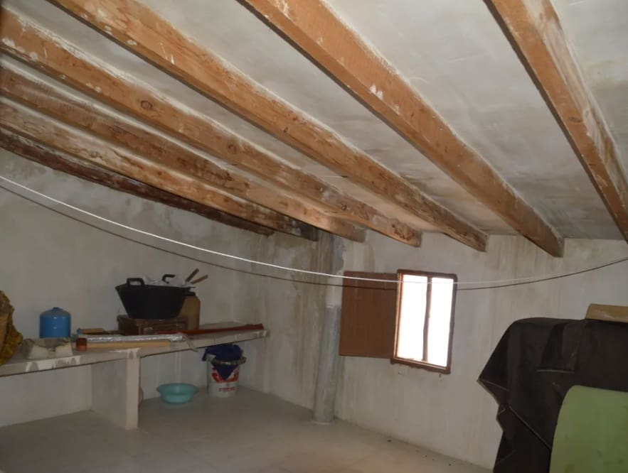 4 bedroom Townhouse for sale in Raspay - € 74,500 (Ref: 9730804)