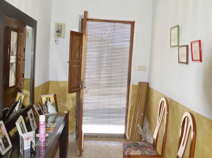 4 bedroom Townhouse for sale in Raspay - € 74,500 (Ref: 9730804)