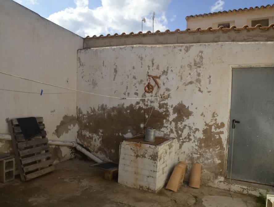 4 bedroom Townhouse for sale in Raspay - € 74,500 (Ref: 9730804)