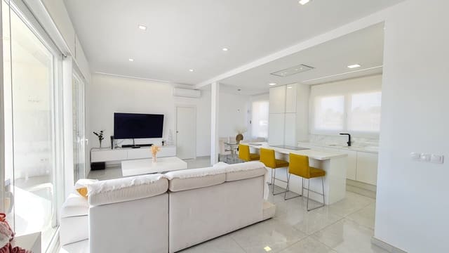 3 makuuhuone Huvila myytävänä paikassa Pinoso mukana uima-altaan - 299 995 € (Ref: 9748205)