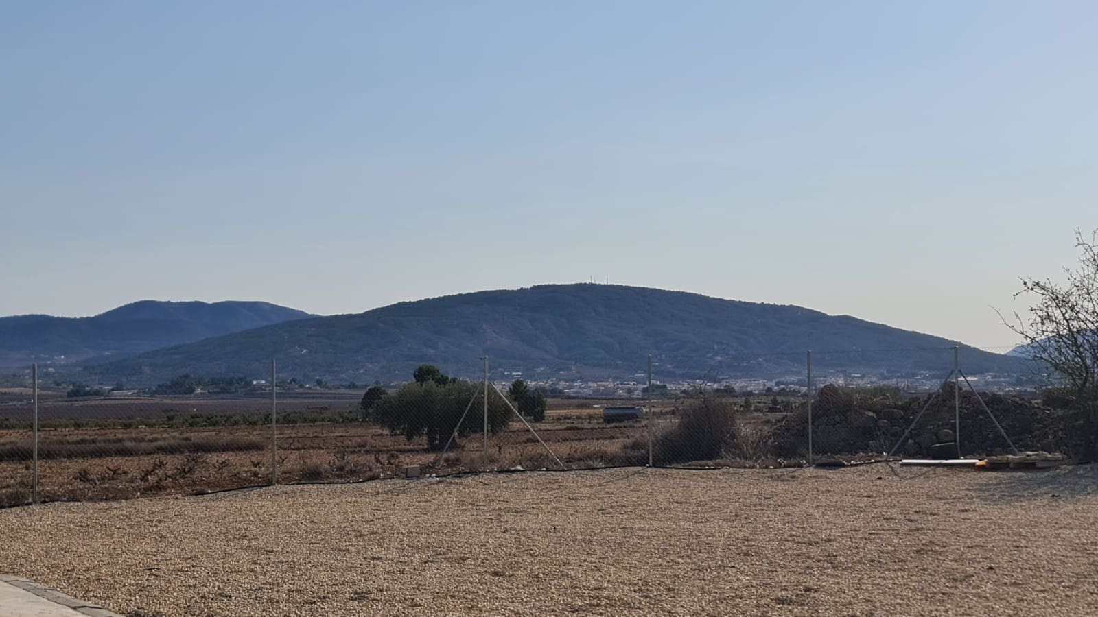 3 bedroom Villa for sale in Pinoso with pool - € 299,995 (Ref: 9748205)