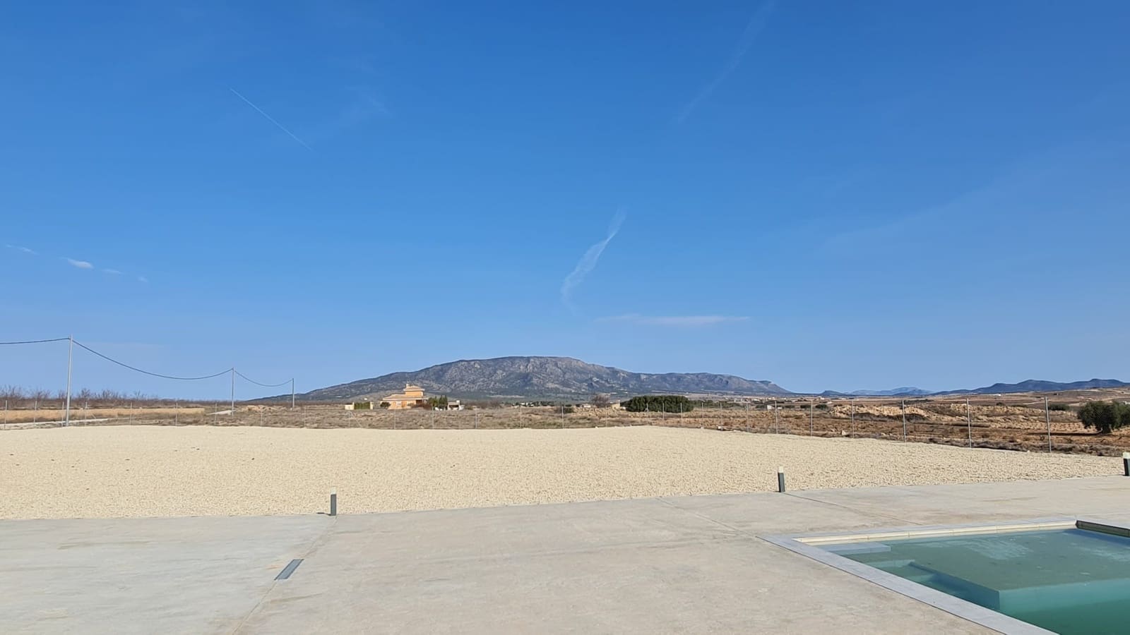 3 bedroom Villa for sale in Pinoso with pool - € 299,995 (Ref: 9748205)