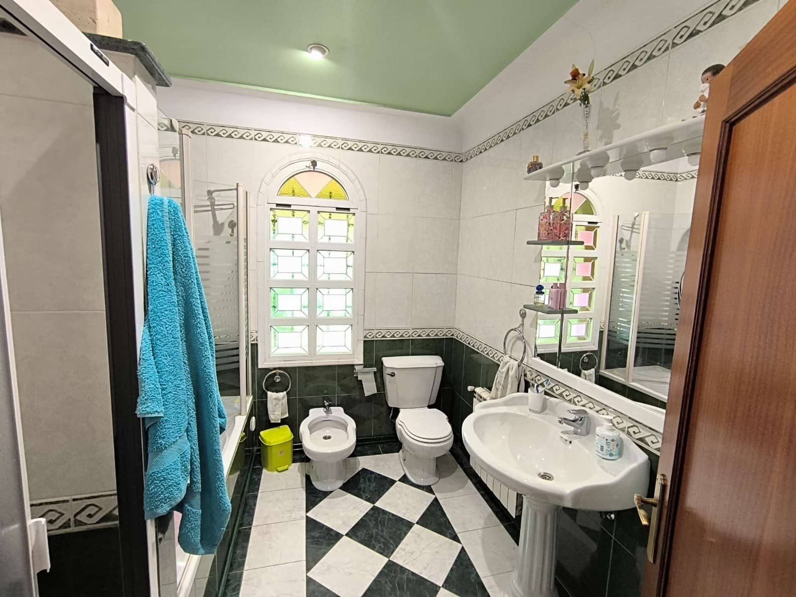 3 sypialnia Willa na sprzedaż w Yecla z basenem garażem - 212 000 € (Ref: 9753735)