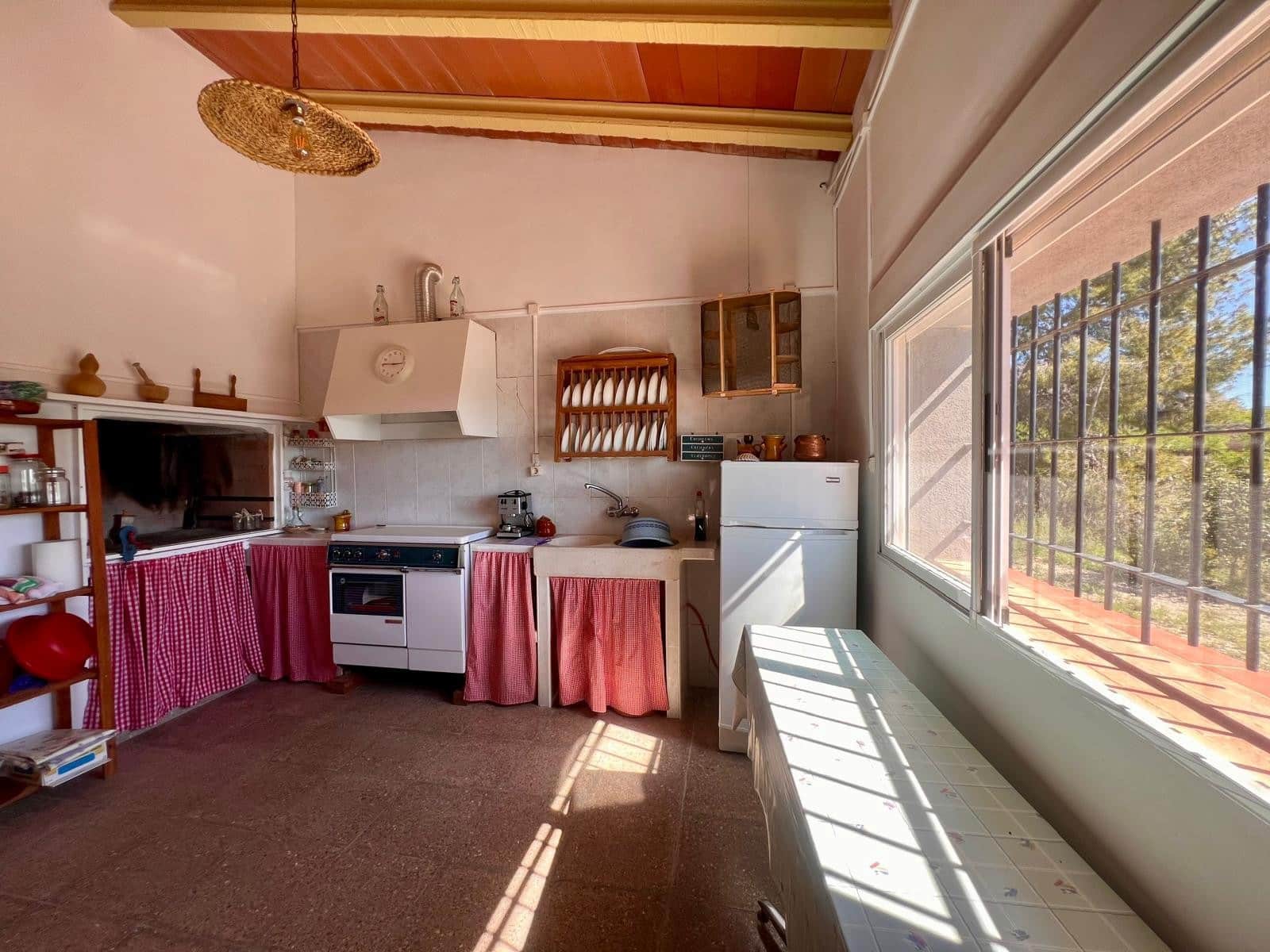 2 makuuhuone Luolatalo myytävänä paikassa Barinas - 119 000 € (Ref: 9758232)