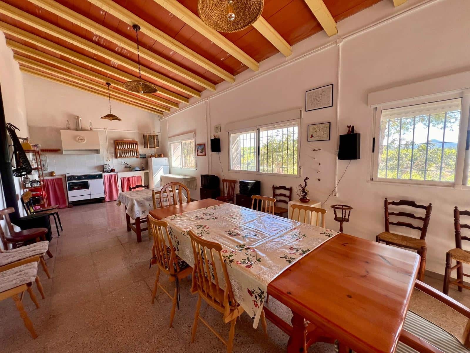 2 makuuhuone Luolatalo myytävänä paikassa Barinas - 119 000 € (Ref: 9758232)