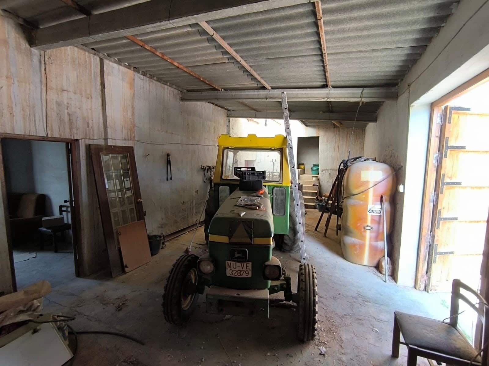 7 bedroom Finca/Country House for sale in Yecla - € 250,000 (Ref: 9764894)