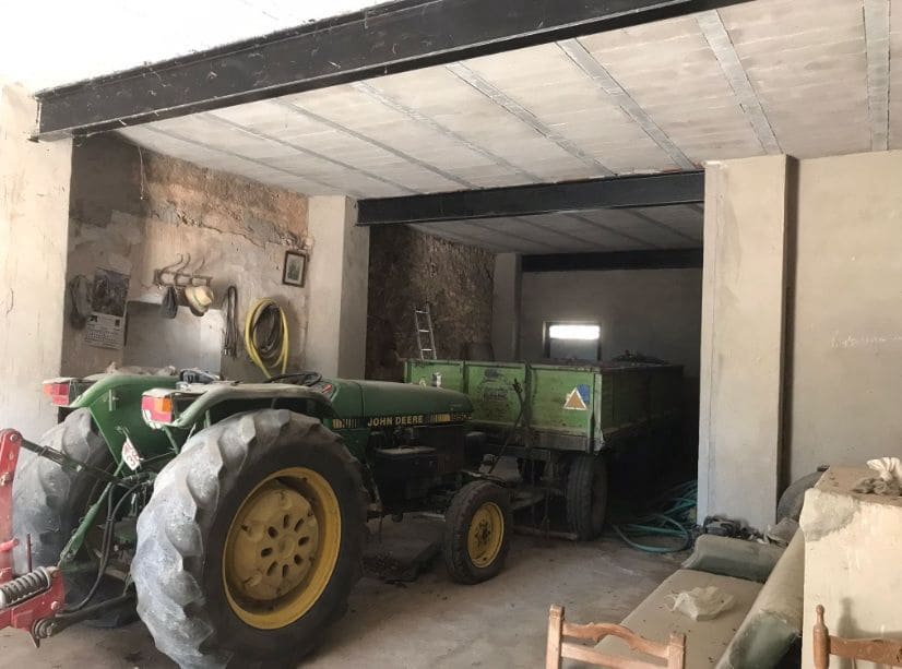 3 bedroom Finca/Country House for sale in Yecla with garage - € 92,500 (Ref: 9772593)