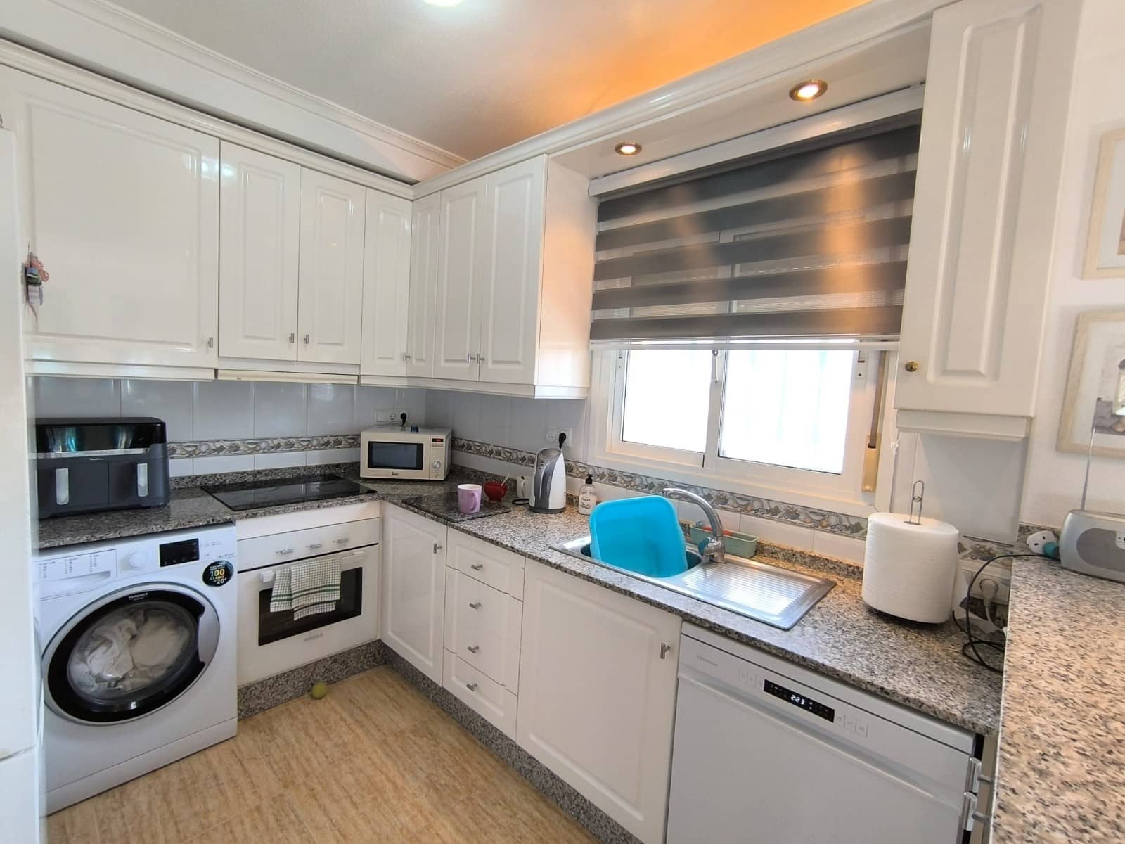 Chalet de 3 habitaciones en El Raso en venta con piscina - 329.995 € (Ref: 9773364)