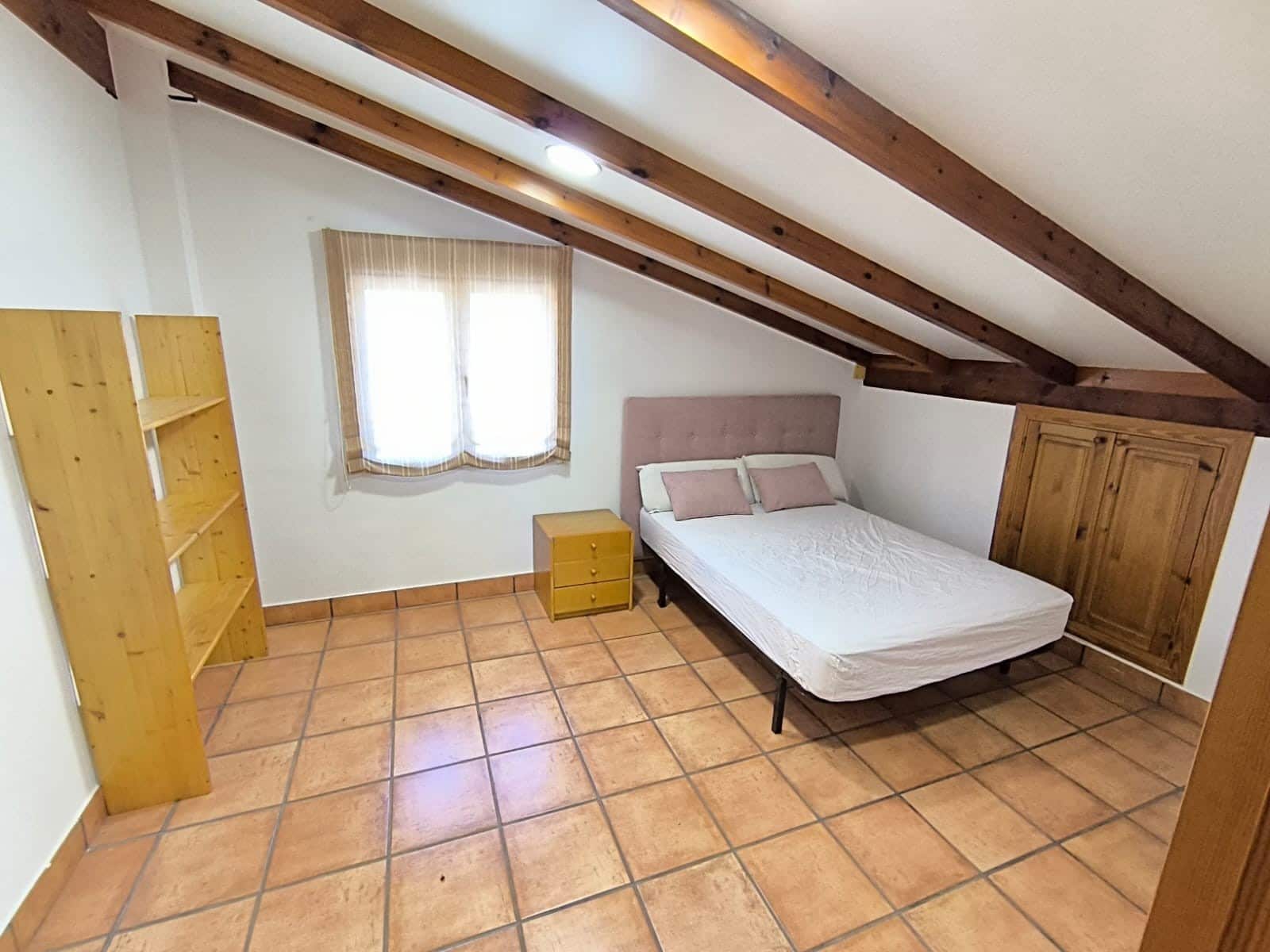 Chalet de 5 habitaciones en Yecla en venta con piscina garaje - 296.900 € (Ref: 9782510)
