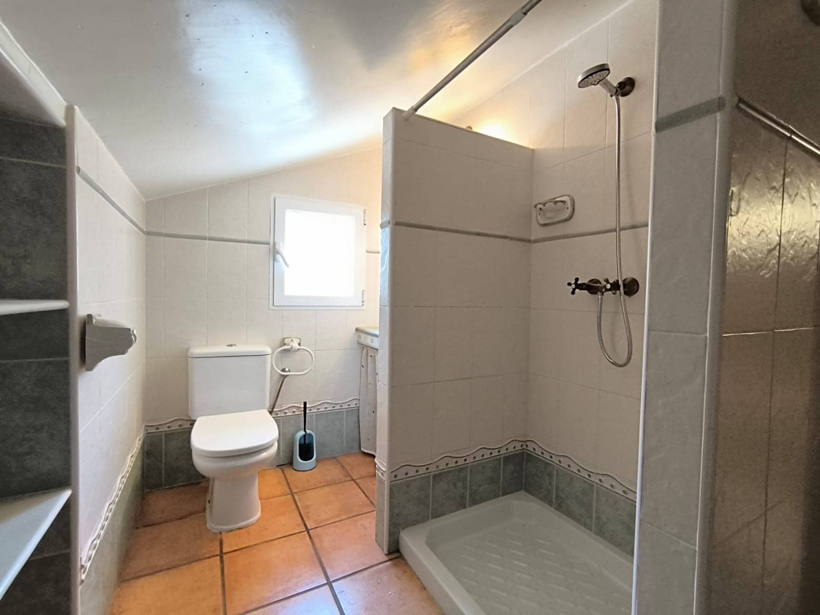 Chalet de 5 habitaciones en Yecla en venta con piscina garaje - 296.900 € (Ref: 9782510)
