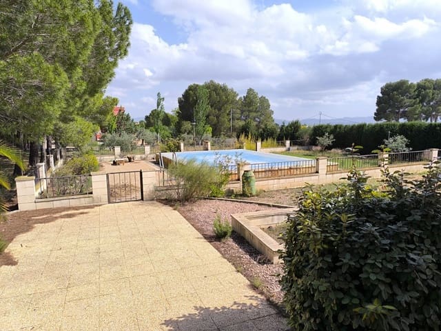 5 Zimmer Villa zu verkaufen in Yecla mit Pool Garage - 296.900 € (Ref: 9782510)