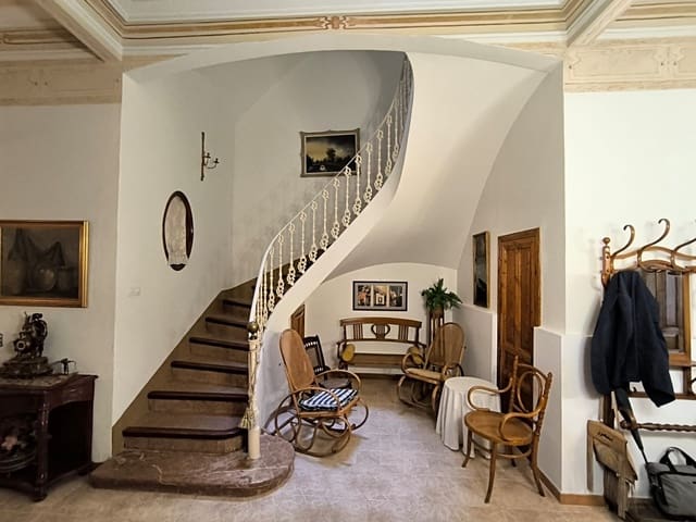 6 soveværelse Byhus til salg i Caudete - € 250.000 (Ref: 9782894)