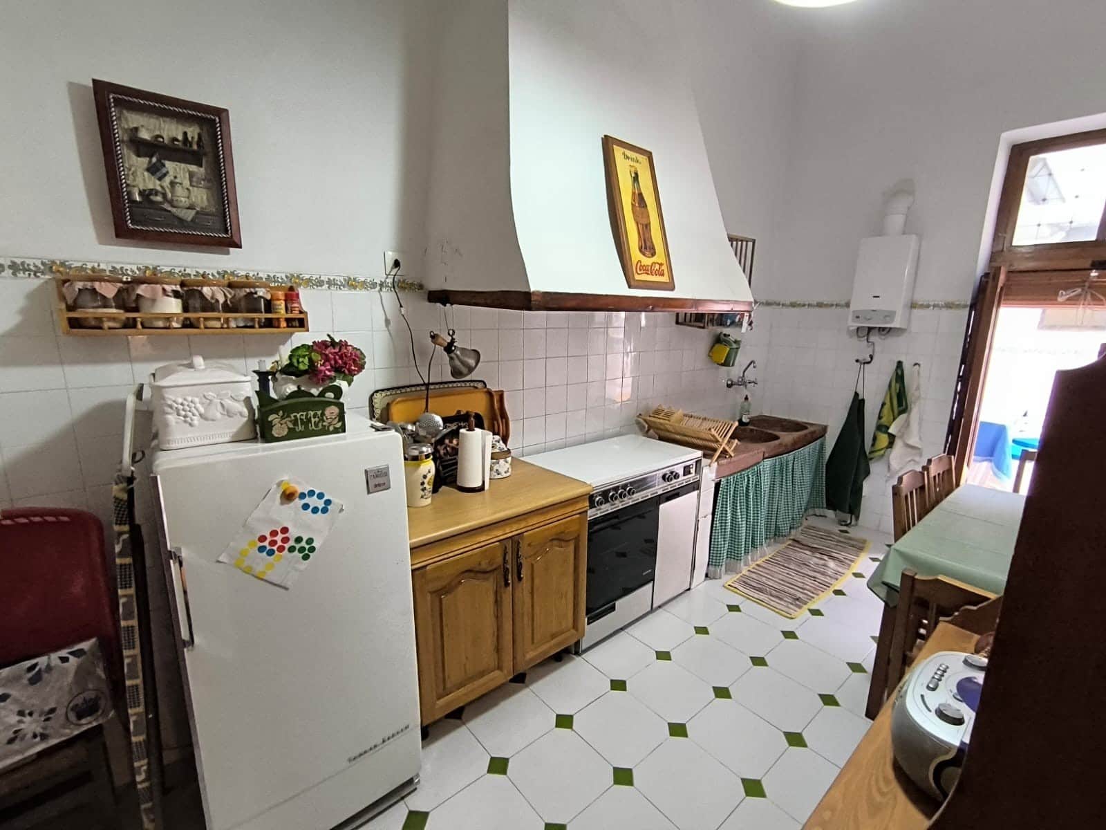 6 soveværelse Byhus til salg i Caudete - € 250.000 (Ref: 9782894)