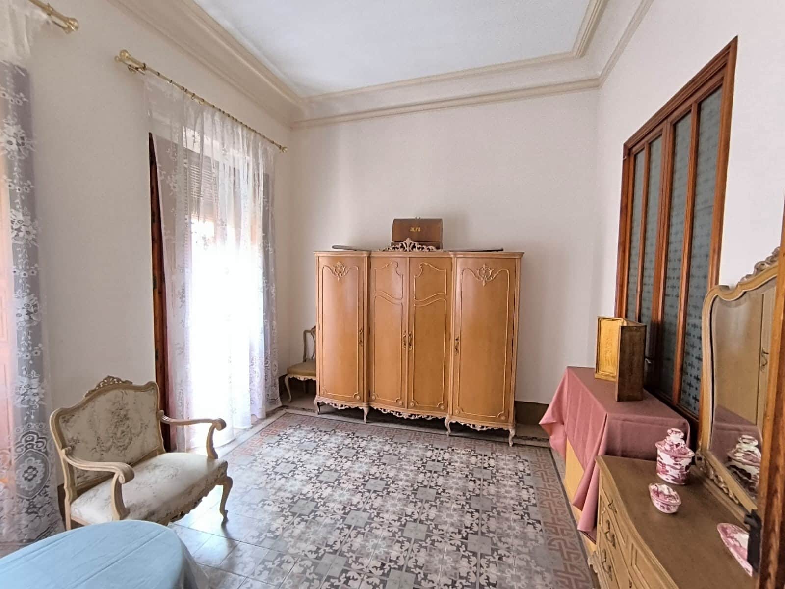 6 soveværelse Byhus til salg i Caudete - € 250.000 (Ref: 9782894)