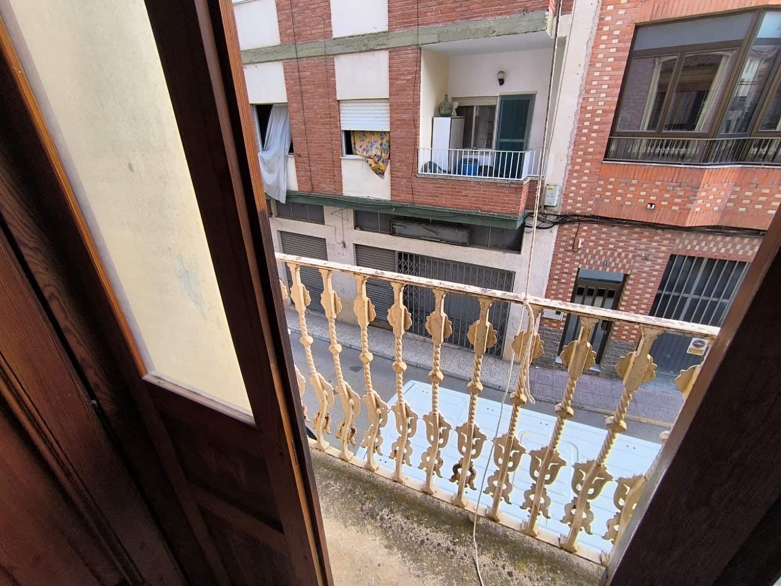 6 soveværelse Byhus til salg i Caudete - € 250.000 (Ref: 9782894)