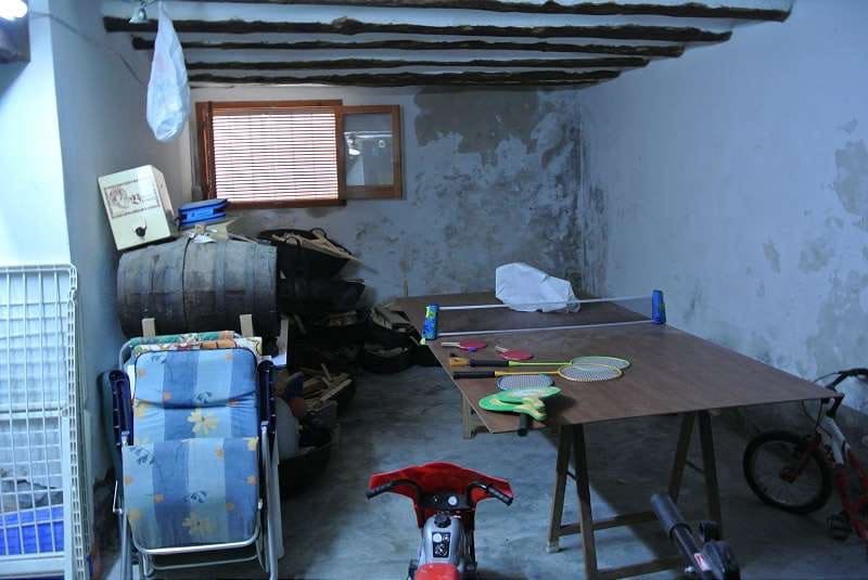 4 soveværelse Finca/Landehus til salg i Monovar / Monover med garage - € 99.995 (Ref: 9789834)