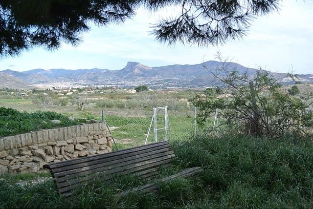 4 soveværelse Finca/Landehus til salg i Monóvar / Monóver med garage - € 99.995 (Ref: 9789834)