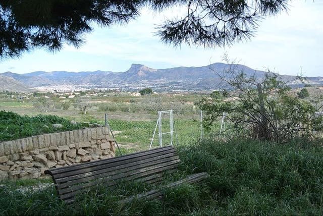 4 chambre Finca/Maison de Campagne à vendre à Monóvar / Monóver avec garage - 99 995 € (Ref: 9789834)