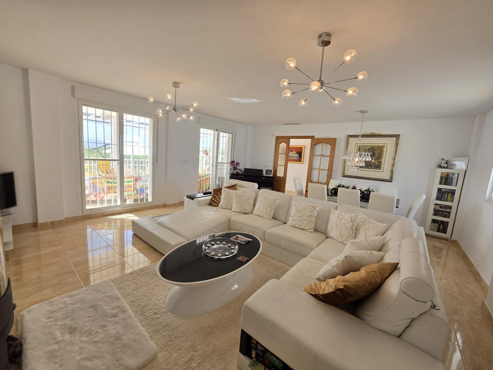 3 soveværelse Villa til salg i Lel med swimmingpool garage - € 574.995 (Ref: 9793588)