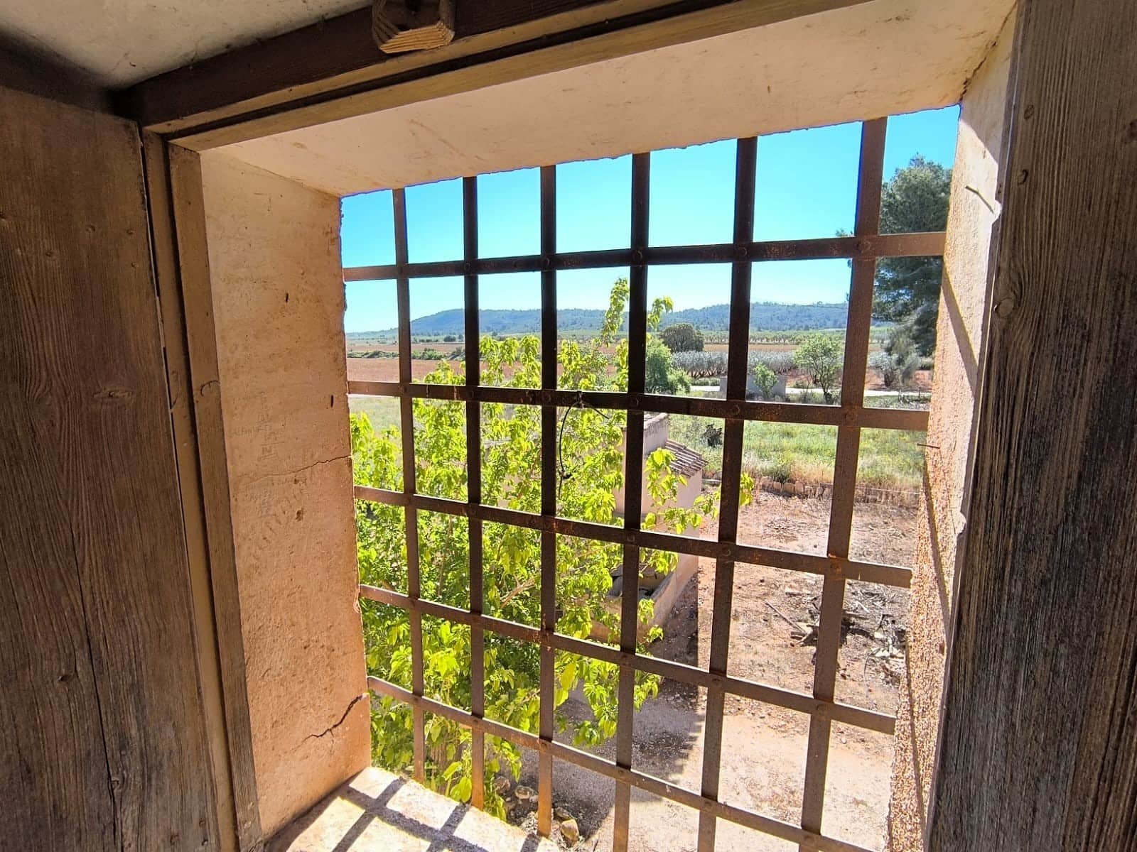 7 chambre Finca/Maison de Campagne à vendre à Yecla avec garage - 131 980 € (Ref: 9798509)