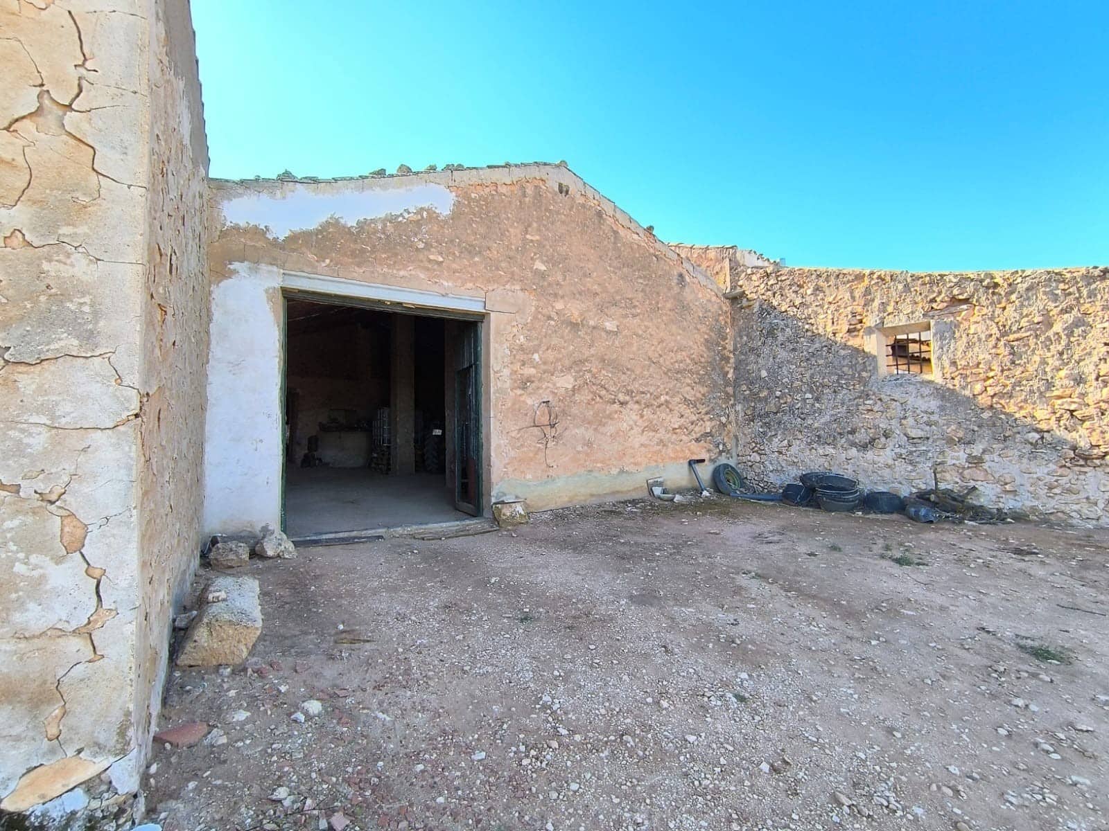 7 chambre Finca/Maison de Campagne à vendre à Yecla avec garage - 131 980 € (Ref: 9798509)