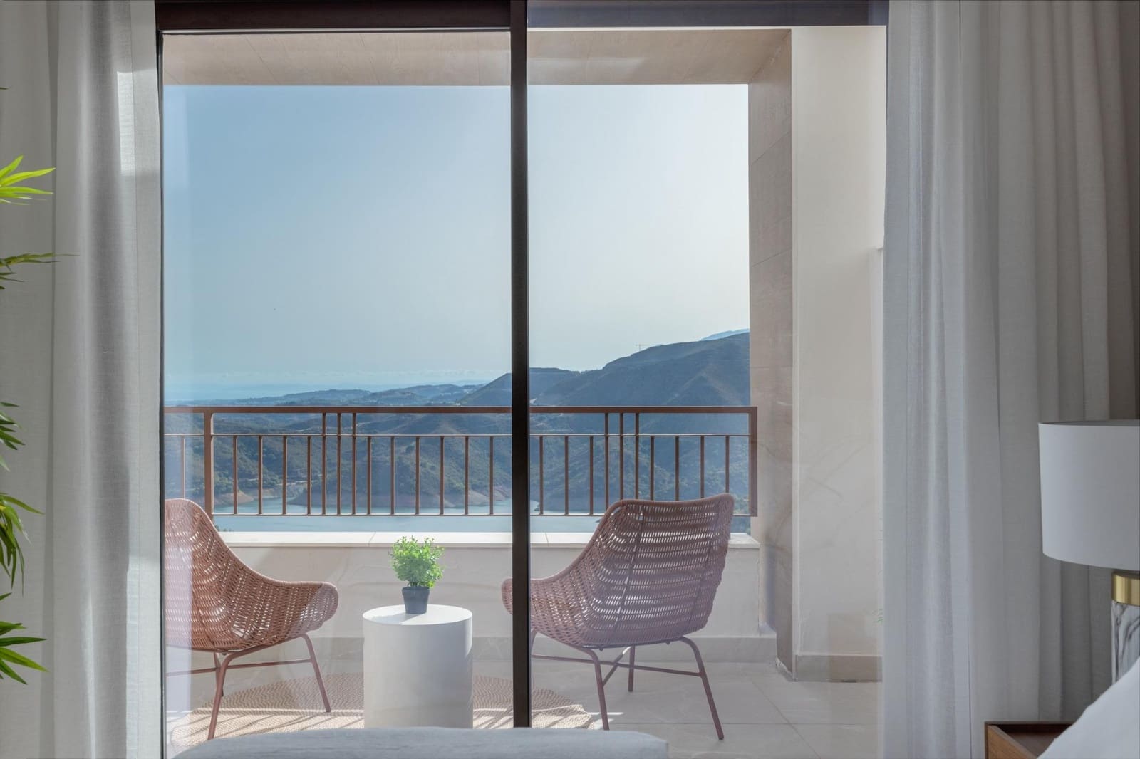 Casa de 3 habitaciones en Istán en venta con piscina garaje - 620.000 € (Ref: 9801577)