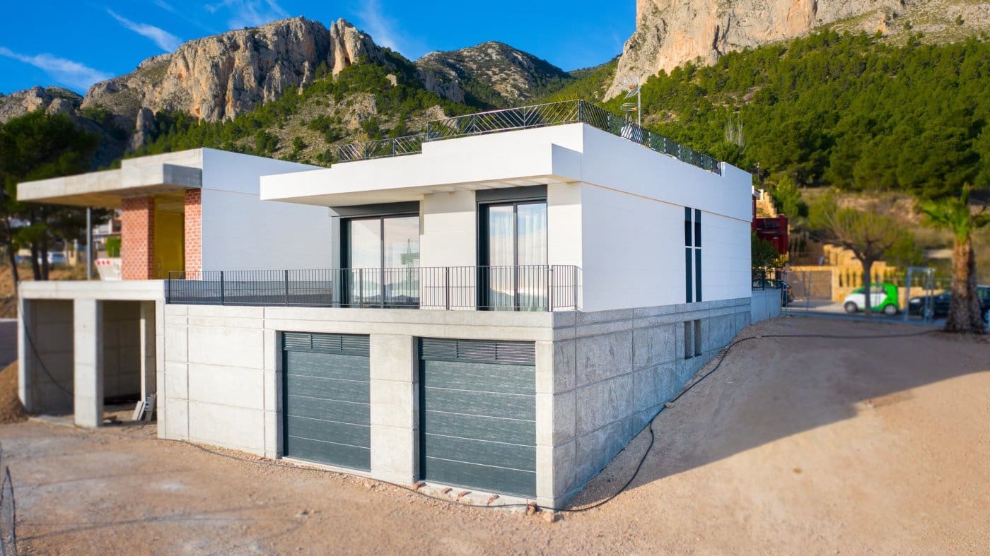 3 slaapkamer Villa te koop in Polop met zwembad garage - € 470.000 (Ref: 9801993)